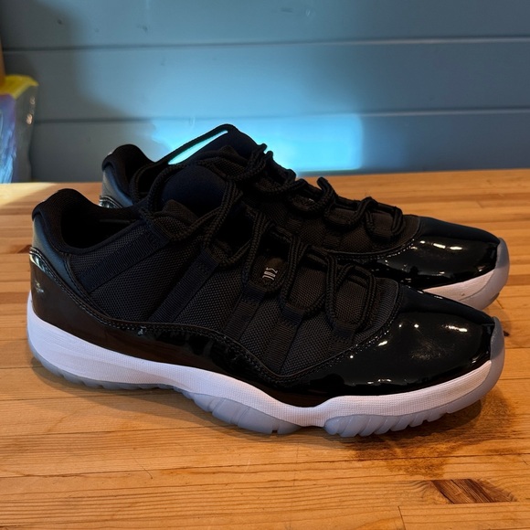 Nike Jordan 11 low “Space Jam” - Picture 3 of 6